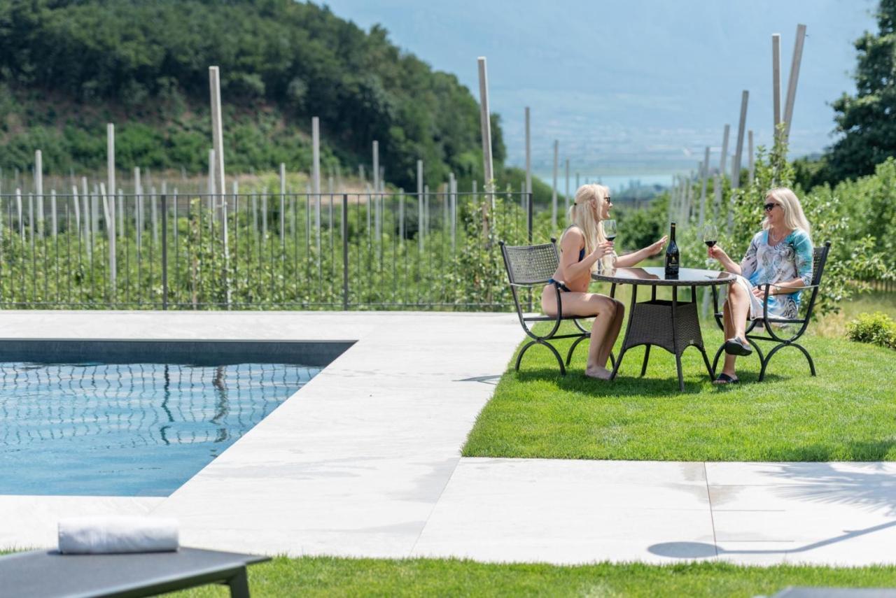 Mareithof Appartements Seeblick Caldaro Exterior photo